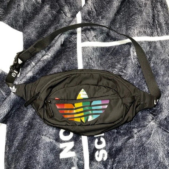 Adidas love unites belt bag ๐ - Picture 1 of 6